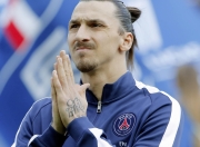 开云体育平台APP-库里展现巨星价值，老鹰击溃森林狼，一场关于领袖与团队的全景解读