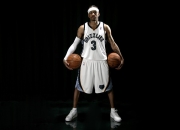 开云足球直播-暗夜极速，欧文一骑绝尘，改写F1街道赛命运