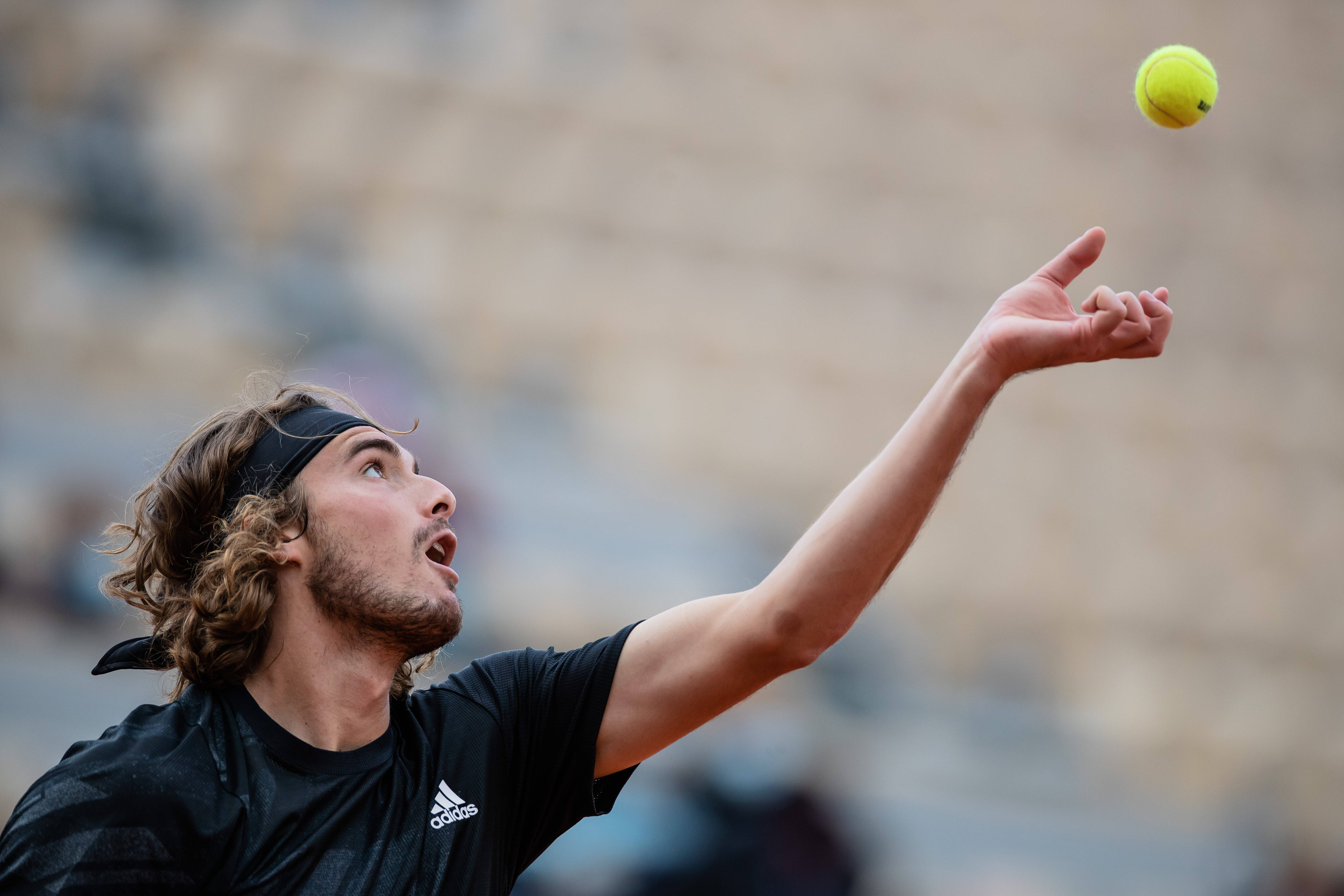 世界网球队力克德国网球队,西西帕斯高光表现的简单介绍 世界网球队力克德国网球队,西西帕斯高光表现的简单介绍