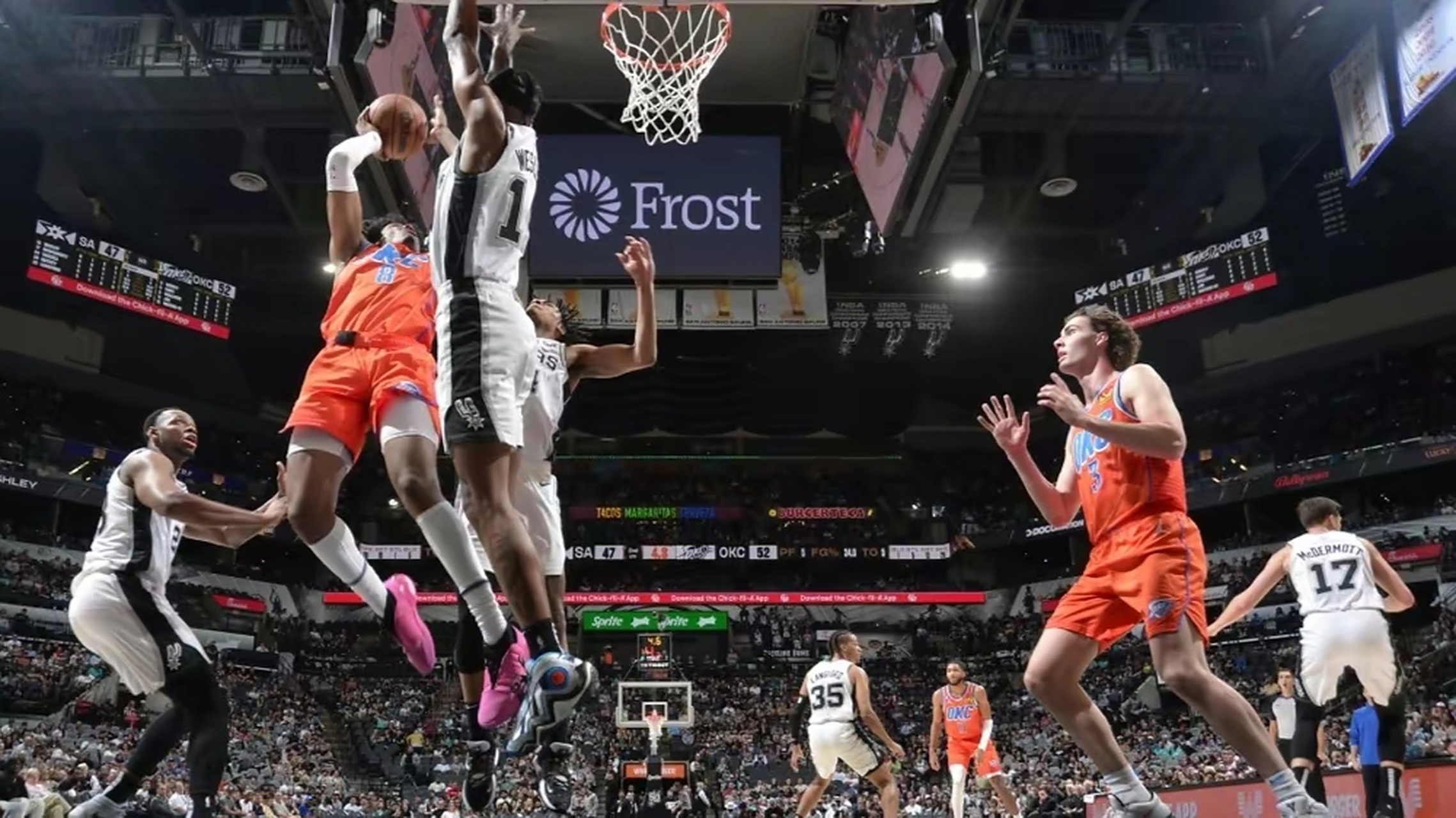 马刺险胜雷霆，贝弗利绝境逆转