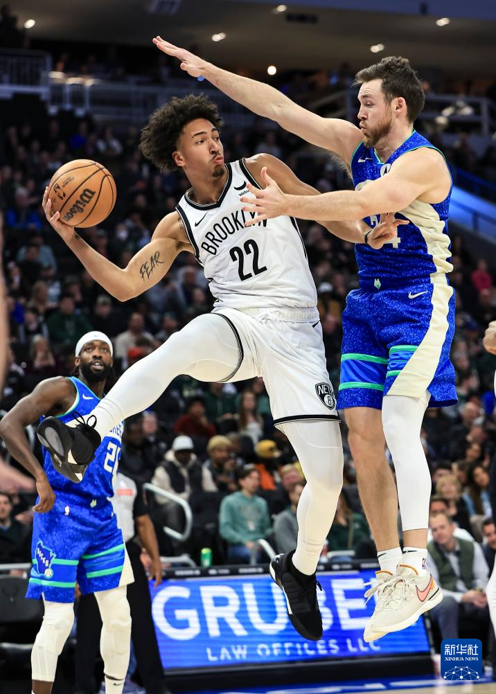 关于篮网完胜雄鹿，米尔萨普高光表现的信息