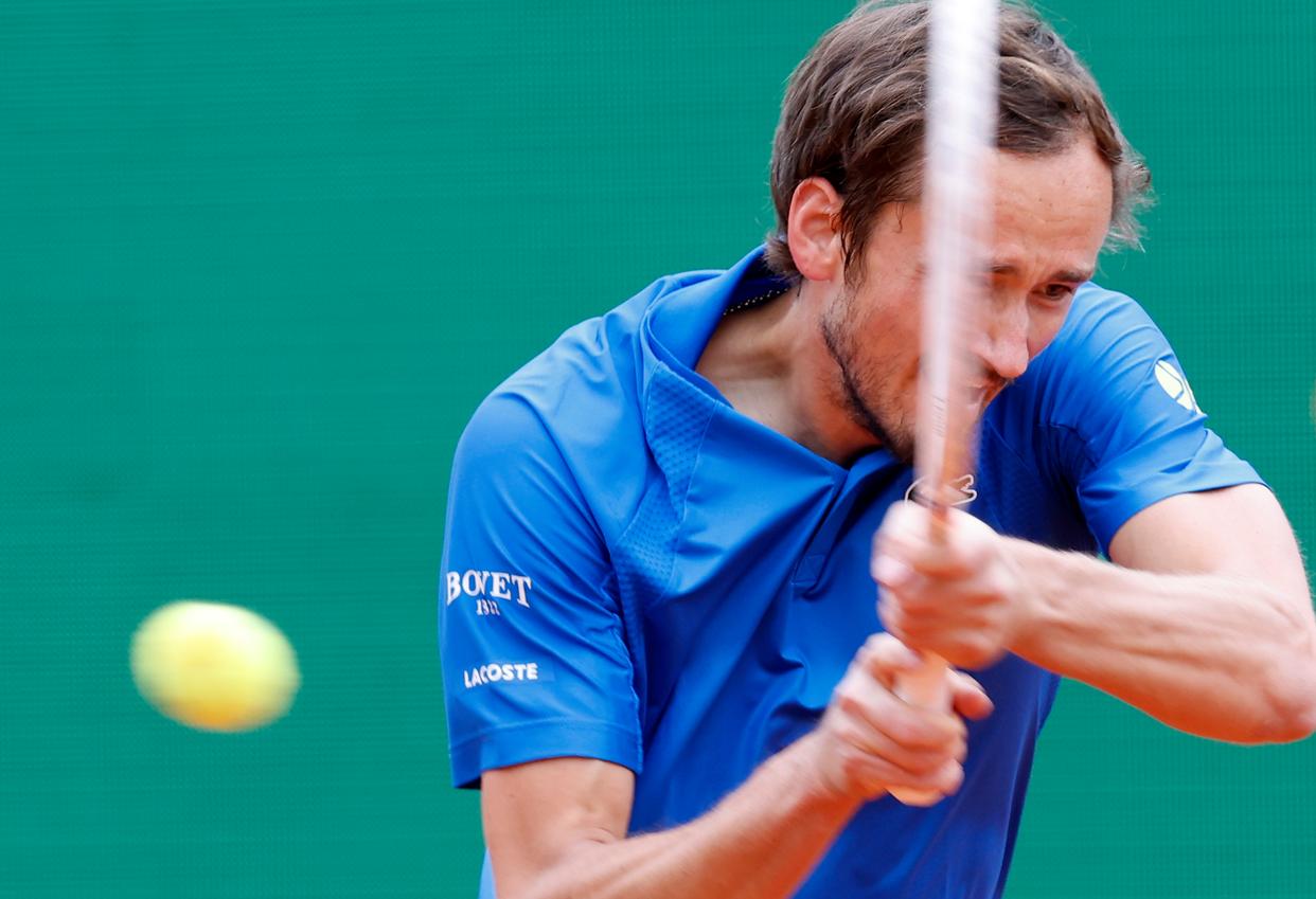 包含西班牙网球队鏖战英国网球队,梅德韦杰夫送出助攻的词条 包含西班牙网球队鏖战英国网球队,梅德韦杰夫送出助攻的词条