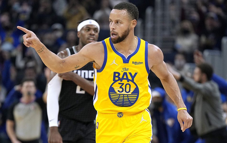 勇士B队险胜雷霆,凯尔·库兹马爆发神勇的简单介绍 勇士B队险胜雷霆,凯尔·库兹马爆发神勇的简单介绍