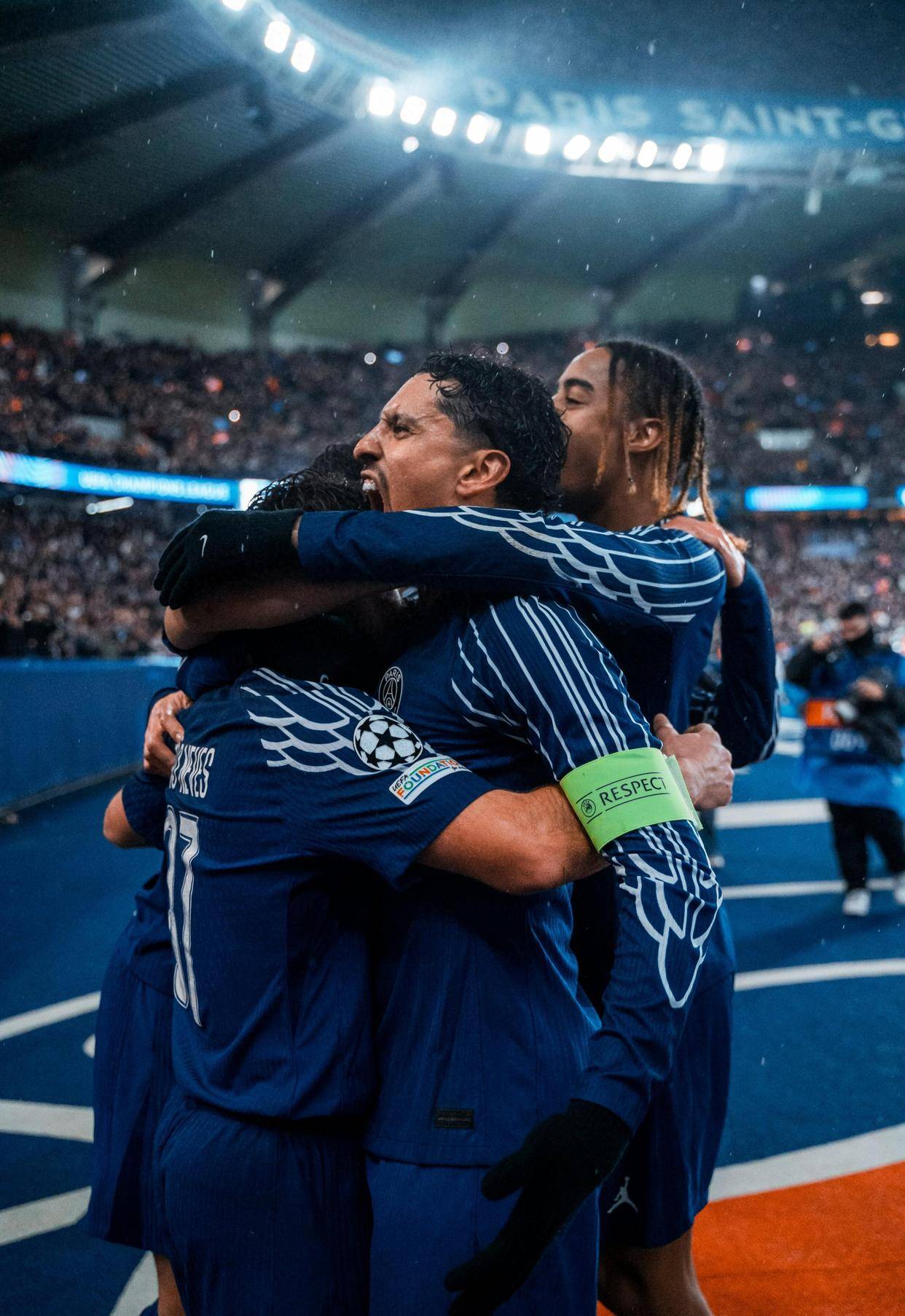 巴黎圣日耳曼新援替补出场，助球队赢得关键比赛的简单介绍