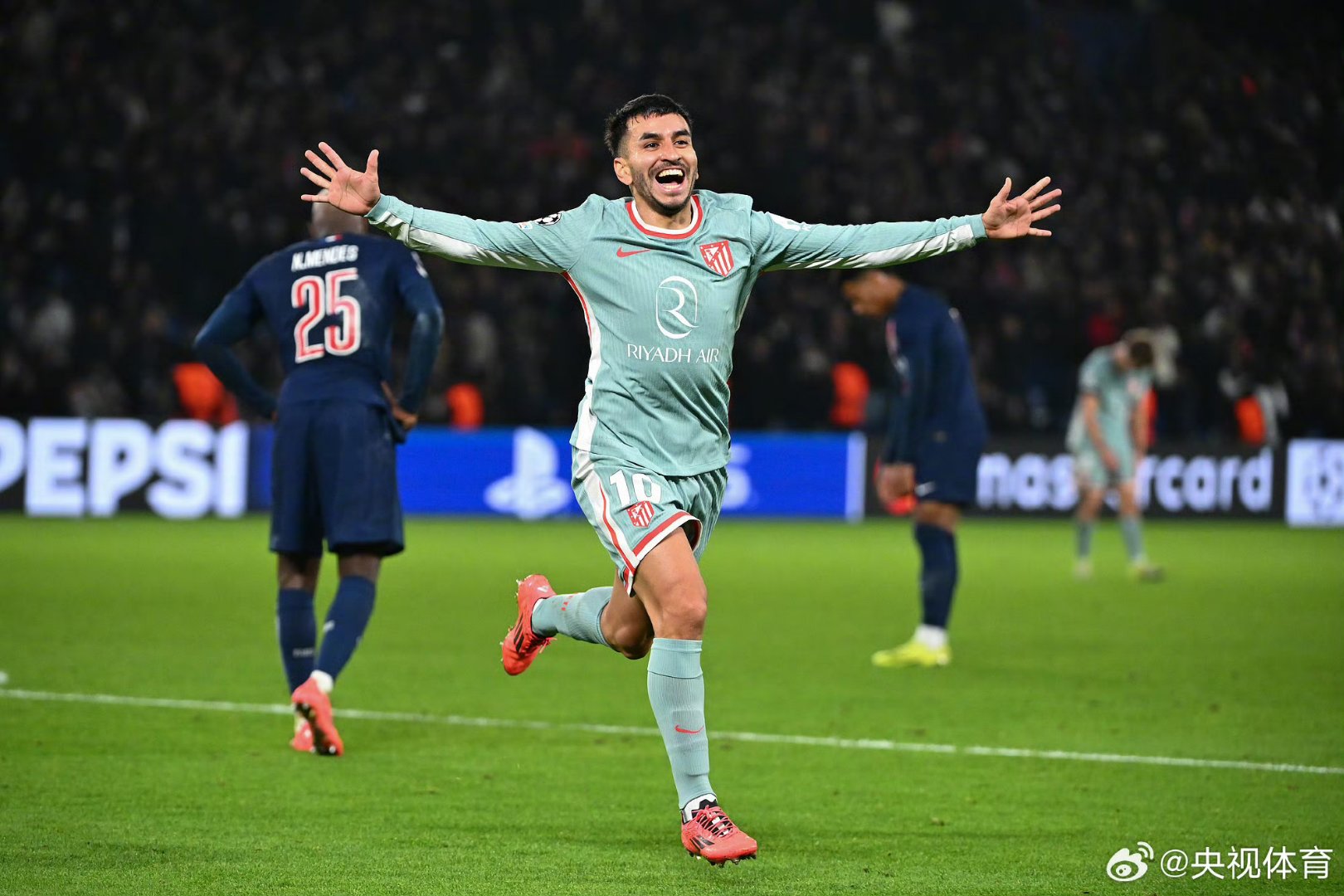 关于马竞逆转晋级欧冠，塞维利亚遗憾出局的信息