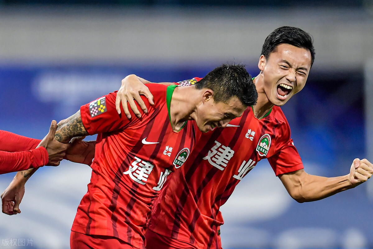 关于建业战胜广东富力，向保级成功迈进的信息